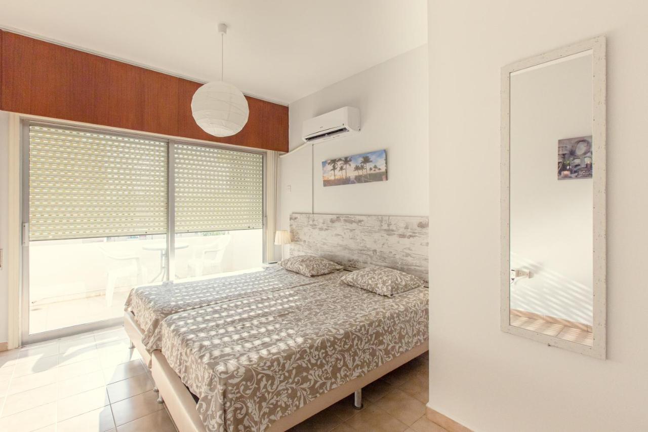 Furnished Seafront Studio Larnaca Exteriér fotografie